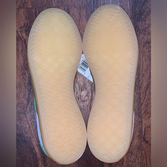 Adidas - Picture 13 of 13